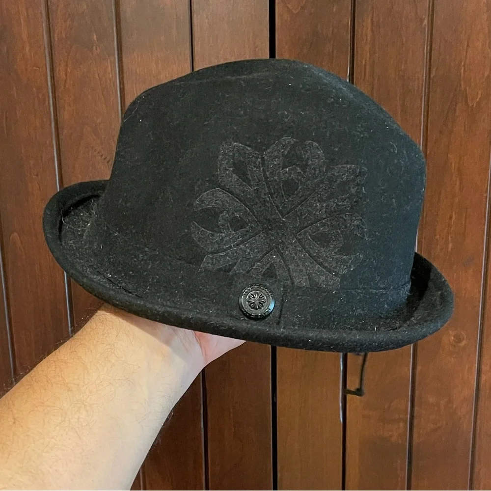 Stylish hat - Picture 1 of 7